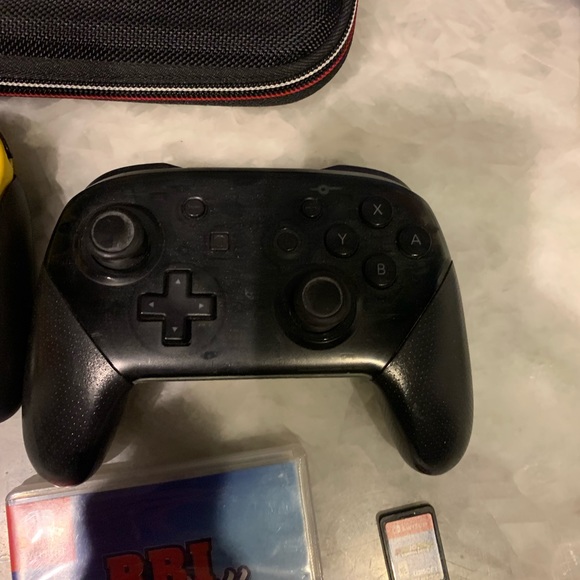 Nintendo switch - Picture 5 of 7